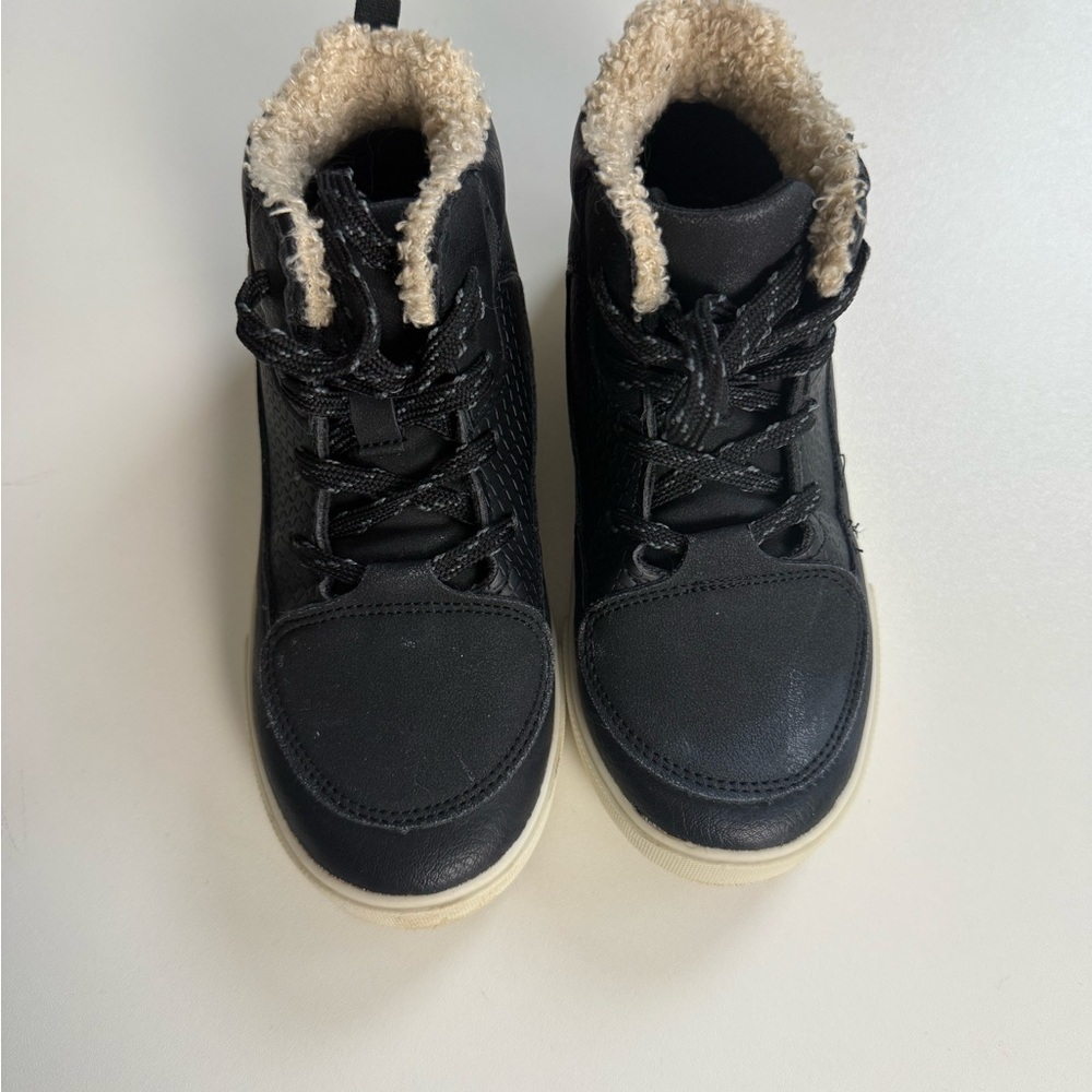 OshKosh B'gosh Black and Cream Kids Boots